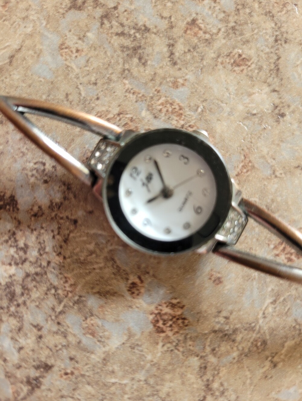 Jw Silver Tone Quartz Analog Bracelet Watch with Crystals
